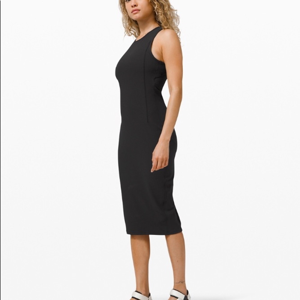 Lululemon brunch and back dress